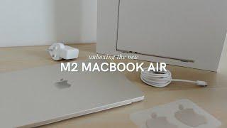 M2 MacBook Air (2022) Starlight MacBook unboxing, set-up & first impressions!