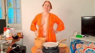 I'm making pancakes. Cooking show. Uruguay. naturism and nudism. Mila naturist.