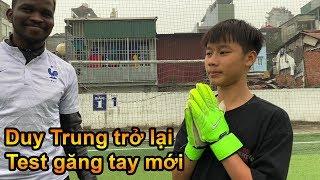 Thử Thách Bóng Đá Duy Trung trổ tài làm thủ môn bắt Penalty bay người cứu thua như De Gea Việt Nam
