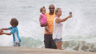 X17 EXCLUSIVE: Hank Baskett Is On Dad-Duty While Kendra Wilkinson Watches The Waves