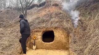 Building a dugout on the Hungry Wolf Trail.In this video, I