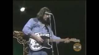 Waylon Jennings -  "Lookin' for a Feeling" (short clip) 1978