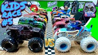 Toy Diecast Monster Truck Racing Tournament | VIEWER CUSTOMS RACE #5 & Spooky HALLOWEEN Track 