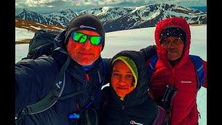 Ben Macdui - Cairngorms: The 2nd highest mountain of Scotland, Family hike in snow.