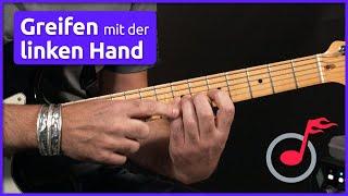 Fingerhaltung der linken Hand beim Greifen  Gitarre lernen mit music2me