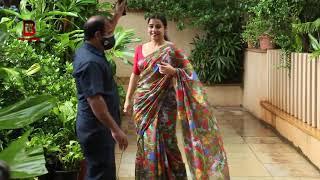 Vidhya Balan Arrives At Outside Her Residence Juhu | #BollywoodKilla