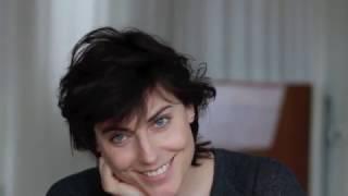 Pretty Antje Traue