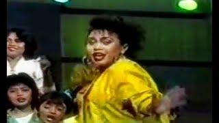 Hetty Koes Endang - Berdiri Bulu Romaku (1986 Selekta Pop TVRI)