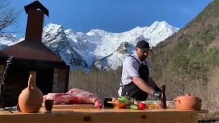 Ягнёнок на вертеле/ шеф-повар/ готовим на природе