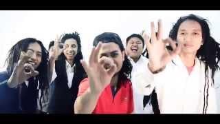 MOMONON - SEMANGAT OKE (Official Music Video)