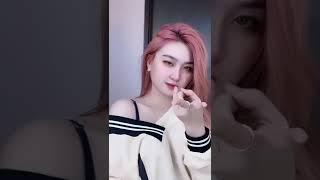 Peace and Love Versi Rosalia Akmareta Selebgram TikTok Cantik #shorts | YT Shorts