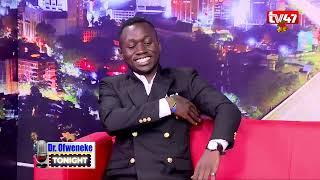 @saviour_the_comedian cracks Dr Ofweneke up with hilarious stories about his father