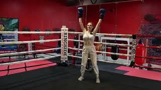 BOXING TRAINING  1st TIME | AMOURANTH  #amouranth #twitch  #amouranthtwitch #boxing