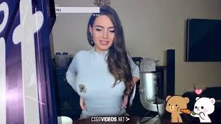 TWITCH STREAMER GIRLS FUNNY MOMENTS ! ! !