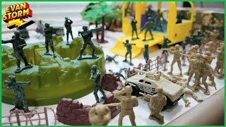 Pretend Play Plastic Army Men Fun Bucket