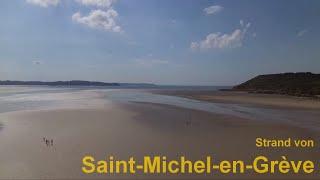Die Bucht und der Strand von St  Michele en greve bei Ebbe, Bretagne, Lannion, Flug mit Drohne