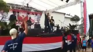 Coklat - bendera, by second roll