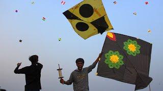 Desi Boys Flying 6 Feet Kites On Rooftop | Patangbazi | Kite Fighting | Kites Vlog | Singh Sixteen