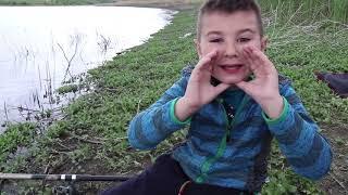 Дети поехали на рыбалку БЕЗ РОДИТЕЛЕЙ!/ Children went fishing WITHOUT PARENTS