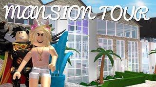 BLOXBURG MANSION TOUR W/ WATERFALL - ROBLOX