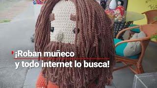 Se roban muñeco de estambre y en cuestión de horas, internautas lo hacen viral y lo encuentran