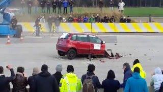 Crash Test contro Palo a 100 km/h