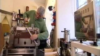 Reportage über Claus Hansen (kaffeeraum.com) Kaffeemaschinen und Espressomaschinen Restaurierer