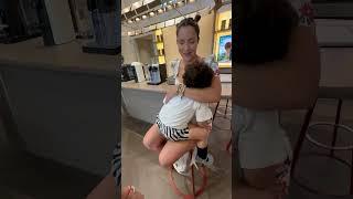 BREASTFEEDING A TODDLER IN PUBLIC AND CONFIDENT #shortvideo #MOMLIFE #SHORTS #awareness #love