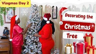 VLOGMAS DAY 2 | DECORATING THE CHRISTMAS TREE