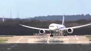 Dangerous Crosswind Landings during a Storm at Düsseldorf   Multiple Aborted Landings