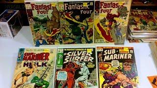 FINDING SILVER AGE MARVEL COMIC BOOKS AT THE FLEA MARKET !!! WE PURCHASED A HUGE STACK OF COMICS !!!