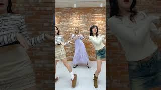 Yeri & Seulgi with Eunchae dance chellange Chill Kill!! #yeri #seulgi #eunchae