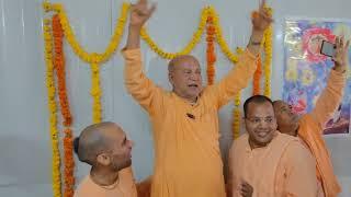 Gaurāṅga’ bolite habe, Blissful Kirtan at Prabhupada's Hall, Vrindavan 10 November 2023