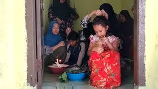 pengislaman anak perempuan adat Bugis makassar