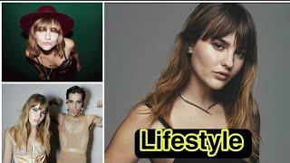 Victoria De Angelis Lifestyle (Måneskin) Income, Hobbies, Boyfriend, Family, Biography &, Facts