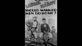 Laurel & Hardy - Should Married Men Go Home? - 1928 - short silent