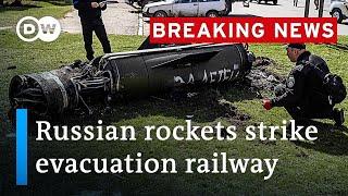Russian rockets hit train station in Kramatorsk, Donetsk region | DW News