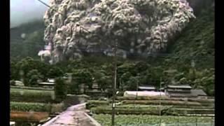 Eruption volcanique  du mont Unzen au Japon (1991) : un exemple de coulées pyroclastiques