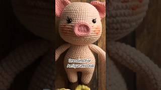 Dressing for Pig Amigurumi Doll #crochetpig #crochetdoll #crochetamigurumi #crochetinspiration