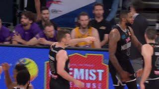 Shawn Long Posts 26 points & 11 rebounds vs. Sydney Kings