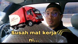 Aku ingat kerja hantar parcel ni senang.. Rupa-rupanya...........