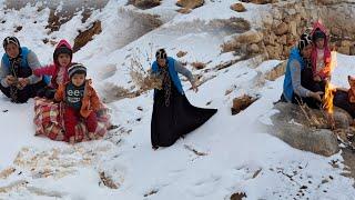 A desert shelter in the snow: A mother's struggle to save her orphaned children