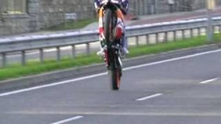 2007 1000rr repsol stand up wheelie