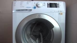 Máquina de Lavar Roupa Indesit INNEX XWE 81283X WSSS Auto Limpeza