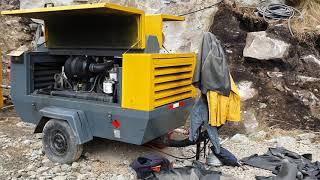 Compresora portatil ATLAS COPCO modelo XAS 186 Dd para trabajar con 2 perforadoras Jackleg 4000 msnm