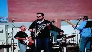 MIKE & THE MEGAWATTS  PROUD MARY