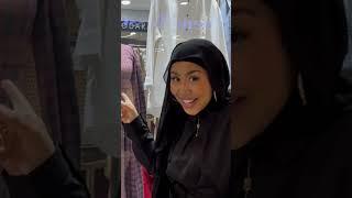 ES GIBT EINE HIJABI MALL??