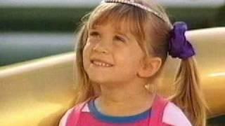 I am the cute one: Mary-Kate and Ashley Olsen w/ lyrics