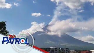 Alert Level 3 itinaas sa Bulkang Mayon | TV Patrol