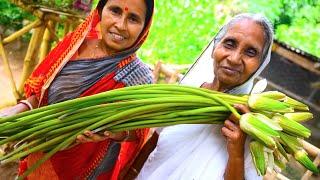 SAPLA RECIPE IN BENGALI | Water Lily collect and cooking process in village style | villfood